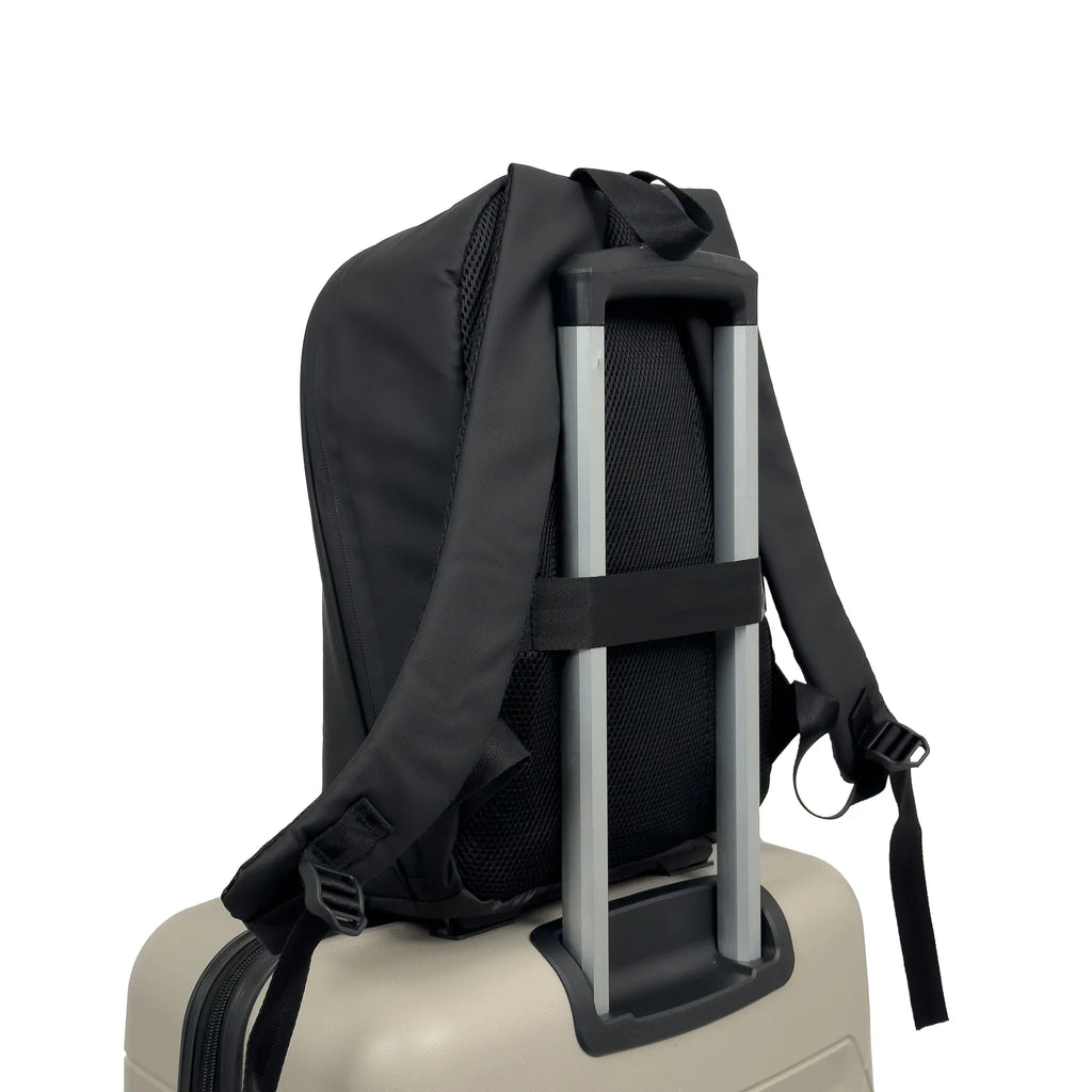 Konjabags bags - Reymond 1941 Rivera Tek Gözlü Laptop Bölmeli Sırt Çantası, Siyah